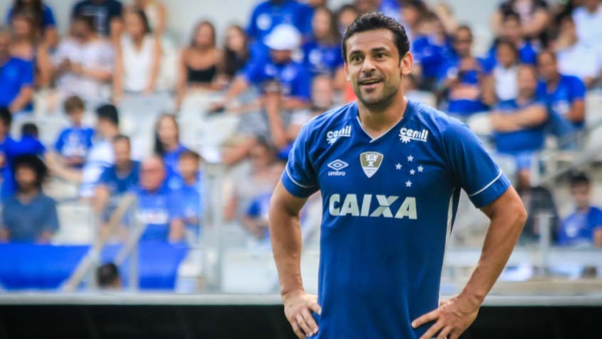 Mineiro: Fred é submetido a cirurgia no nariz após fratura em jogo-treino do Cruzeiro