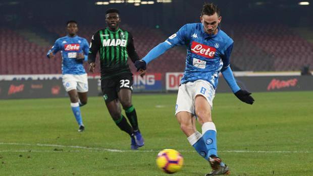 COPA DA ITÁLIA: Napoli bate Sassuolo e encara Milan nas quartas