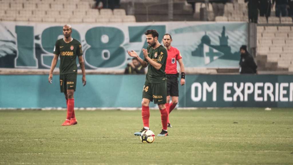Na estreia de Fàbregas, Monaco empata com Olympique e segue na degola