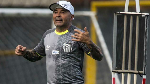 Sampaoli admite insatisfação por falta de reforços no Santos