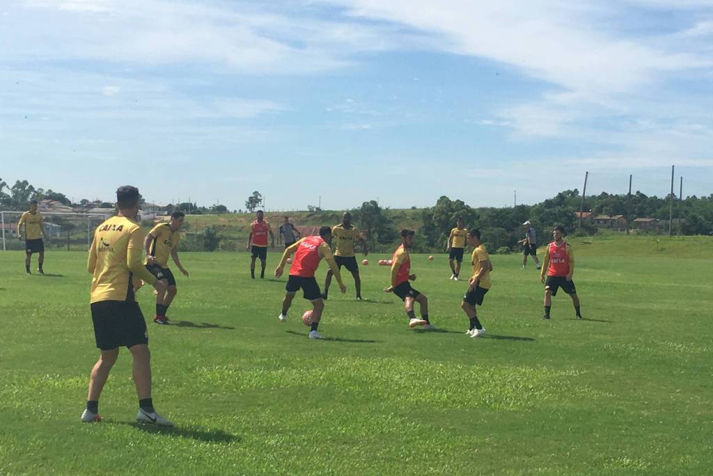 Catarinense: De olho na estreia, Doriva começa a pensar o time titular do Criciúma