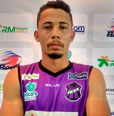 Goleiro Wallef, do Afogados da Ingazeira, foi o grande destaque do jogo após defender dois pênaltis - Divulgação