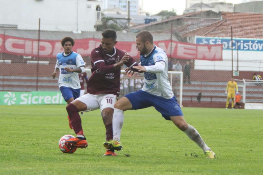Focado na liderança, Adílson Teodoro 'quebra a cabeça' para armar Rio Claro (Foto: Marcelo Germano)