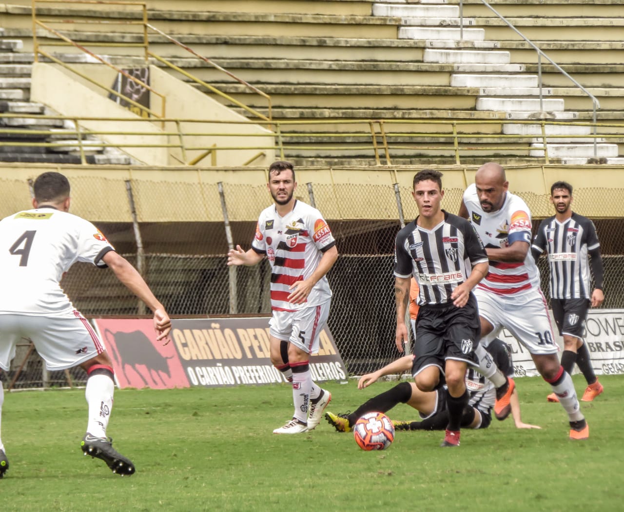 Paulista A3: Volante comemora chegada aos profissionais do EC São Bernardo