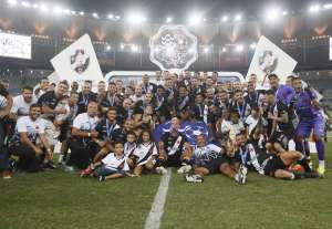 CARIOCA: Valendo quase nada, Vasco e Flamengo decidem a Taça Rio