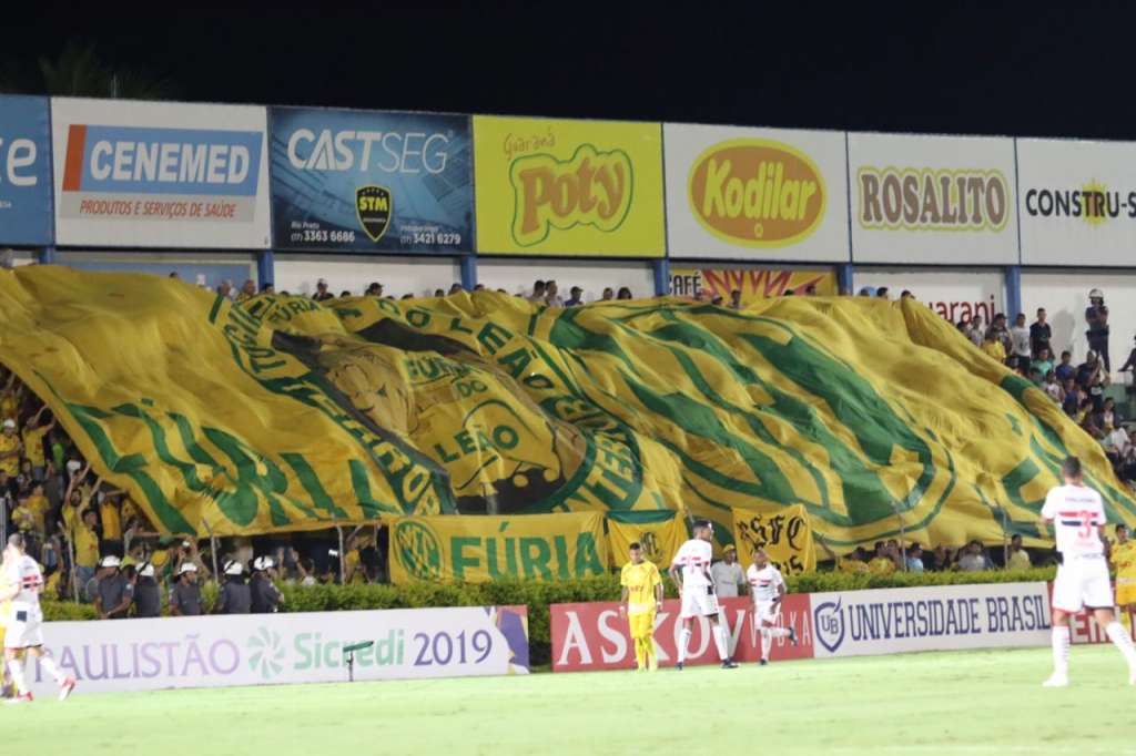 O Estádio José Maria de Campos Maia deve receber um bom público na segunda-feira