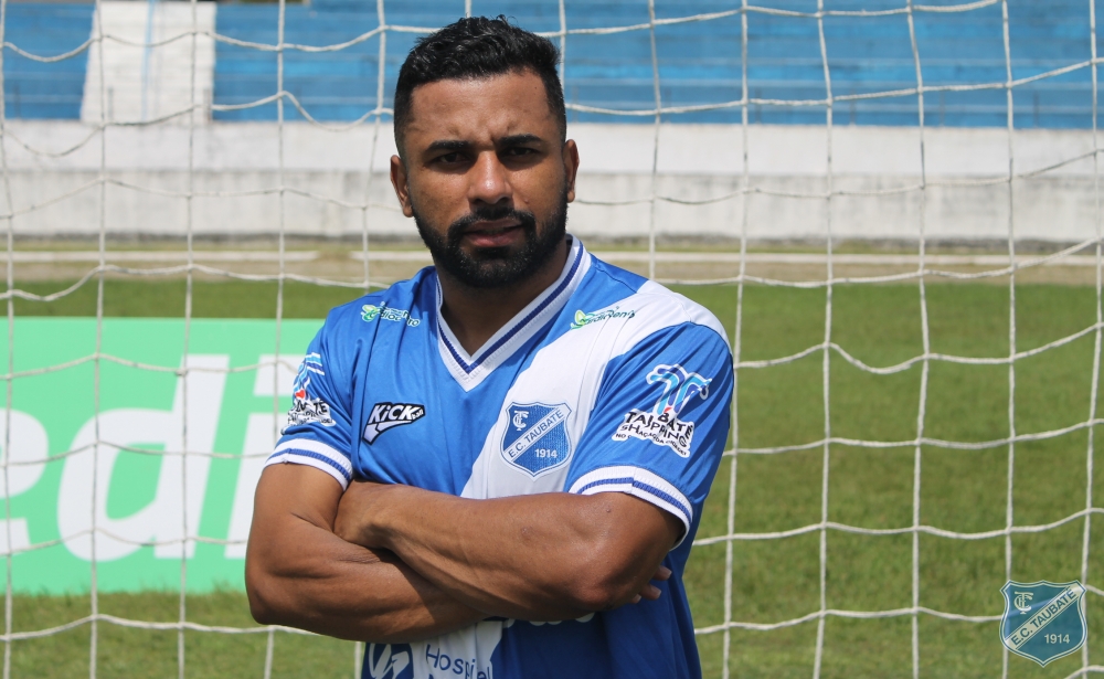 Paulista A2: Taubaté apresenta experiente lateral Alex Barros