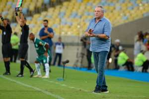 Abel Braga tem alta e promete comandar o Flamengo na quarta-feira