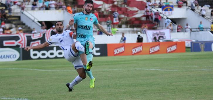 Santa Cruz vence Confiança e avança na Copa do Nordeste