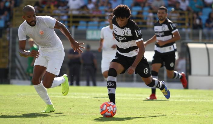 Misael ainda tentou o ataque, mas o XV de Piracicaba acabou sendo surpreendido pelo Atibaia