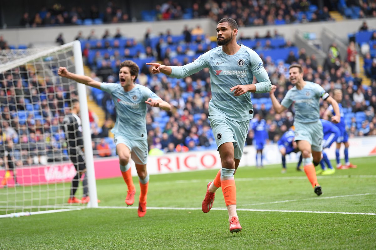 INGLÊS: Com um gol irregular, Chelsea ganha de virada do Cardiff