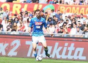 ITALIANO: Napoli goleia Roma por 4 a 1 e não desiste de brigar pelo título