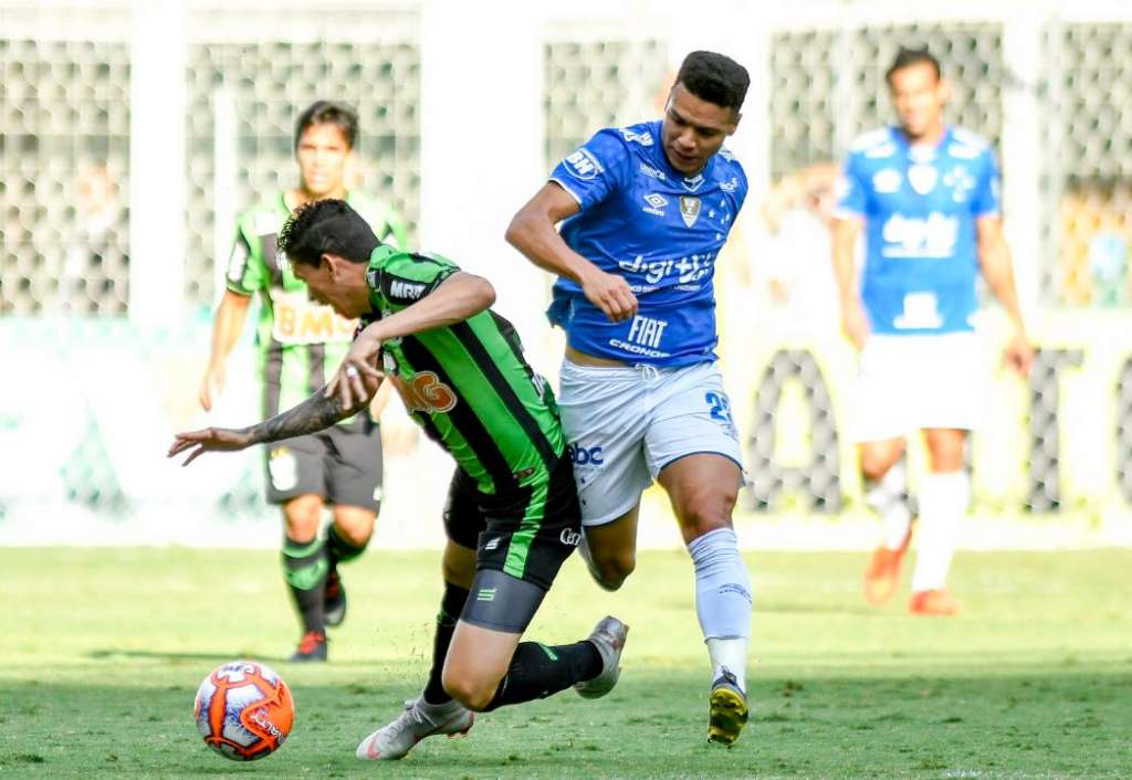 O Cruzeiro ampliou sua vantagem sobre o America para o jogo de volta da semifinal (Foto: Mourão Panda/América)