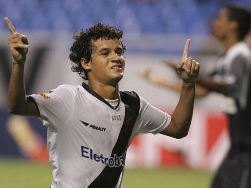 Coutinho com a camisa do Vasco da Gama