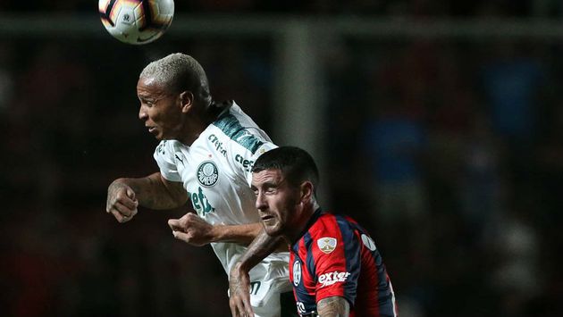 Libertadores: Após derrota, Deyverson cobra reação do Palmeiras para o clássico