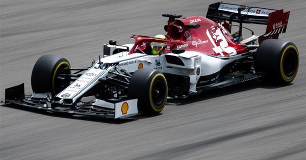 F1: Com Alfa Romeo, Mick Schumacher faz 6º tempo no segundo dia de testes no Bahrein