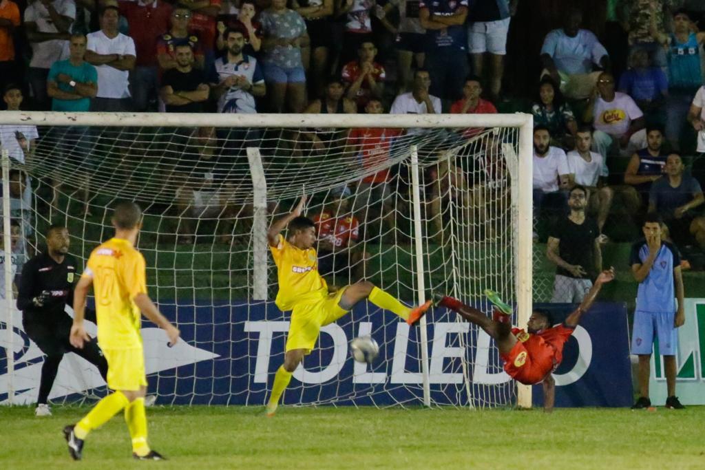 CANDANGÃO: Time mineiro surpreende e vence o Brasiliense