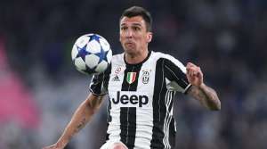 Juventus anuncia renovação de contrato com croata Mandzukic até junho de 2021