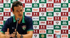 Carioca: Diniz critica calendário e tenta minimizar desgaste físico do Fluminense