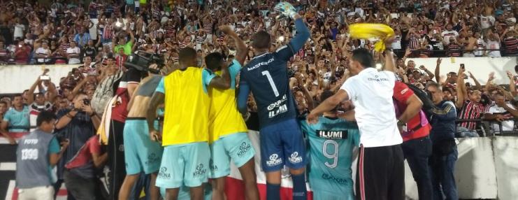 Santa Cruz comemorou muito o empate no final de garantia da vaga na cobrança de pênaltis