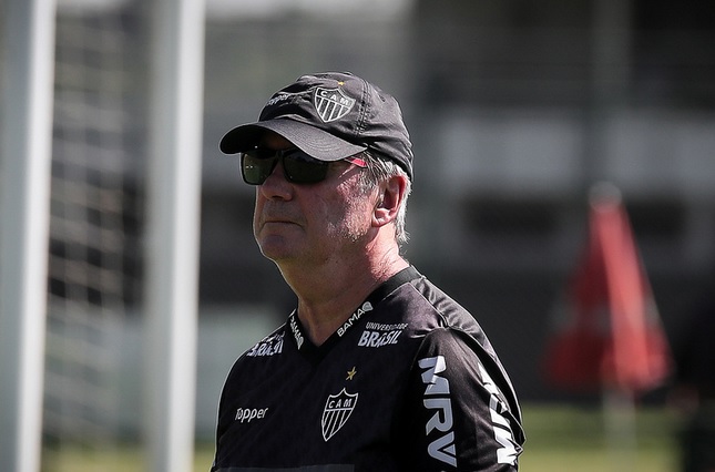 Mineiro: Técnico do Atlético-MG prevê bons jogos contra o Cruzeiro na final