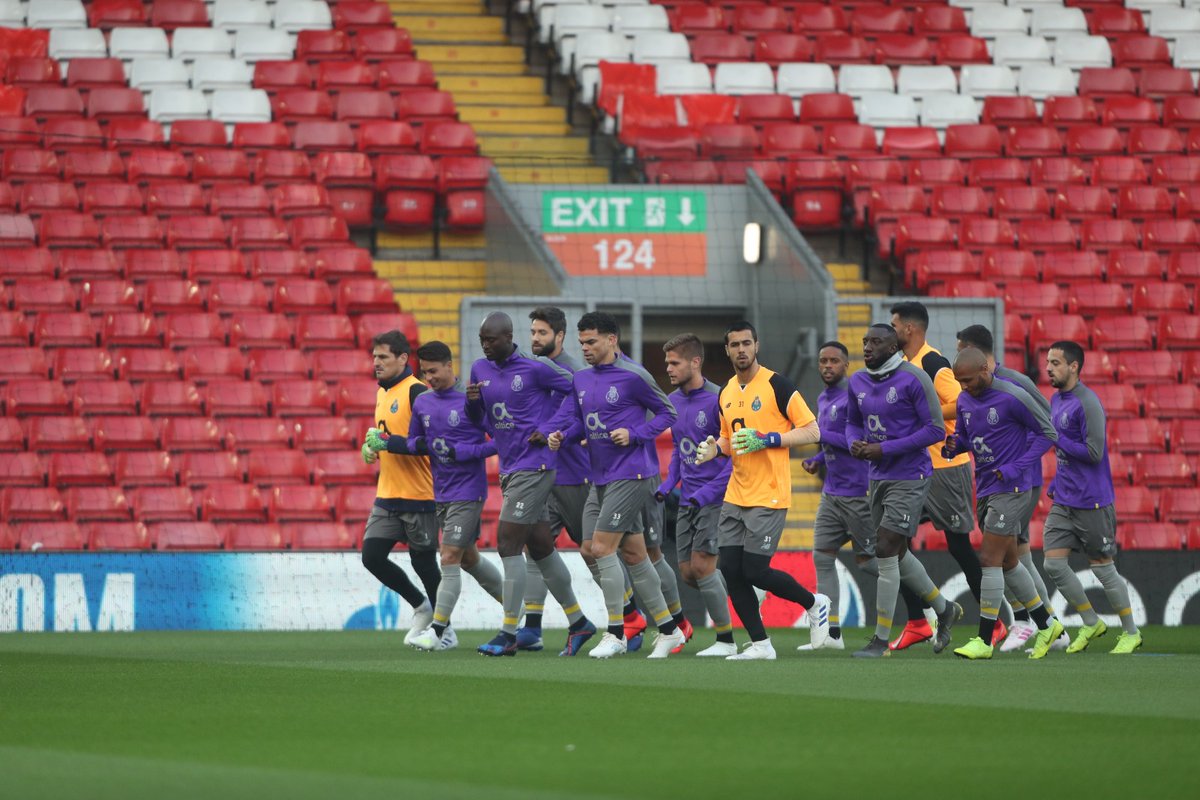Liga dos Campeões: Técnico do Porto mantém Alex Telles como dúvida para jogo de ida