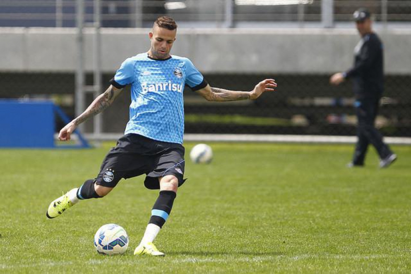 Gaúcho: Afastado dos jogos do Grêmio, Luan faz trabalhos físicos separado do elenco