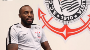 Manoel brinca e diz que fugiu de bater pênalti pelo Corinthians: 'Faltava o Ralf'