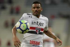 Após lesão, Reinaldo garante que estará recuperado para enfrentar o Corinthians