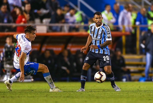Sob risco de eliminação, Grêmio pega Rosario para iniciar reação na Libertadores