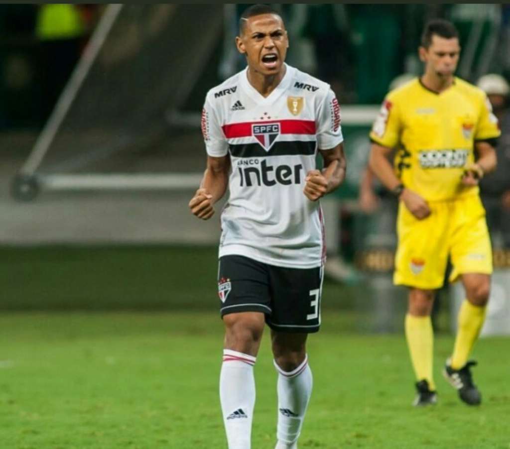 Confiante para final, Bruno Alves garante que São Paulo está com o ambiente leve