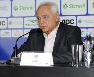 Presidente do São Paulo justifica aumento de ingressos: 'Compatível com o evento'