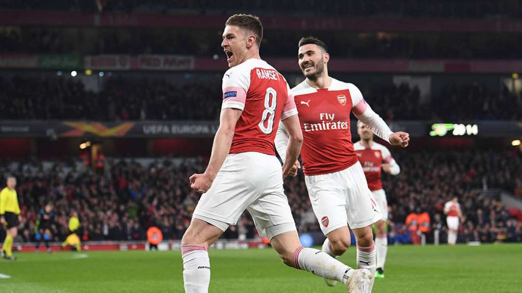 Ramsey comemora o primeiro gol do Arsenal na vitória diante do Napoli, em Londres
