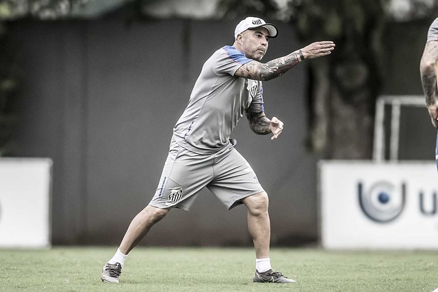 Mesmo com sustos, Sampaoli indica Santos agressivo em qualquer circunstância