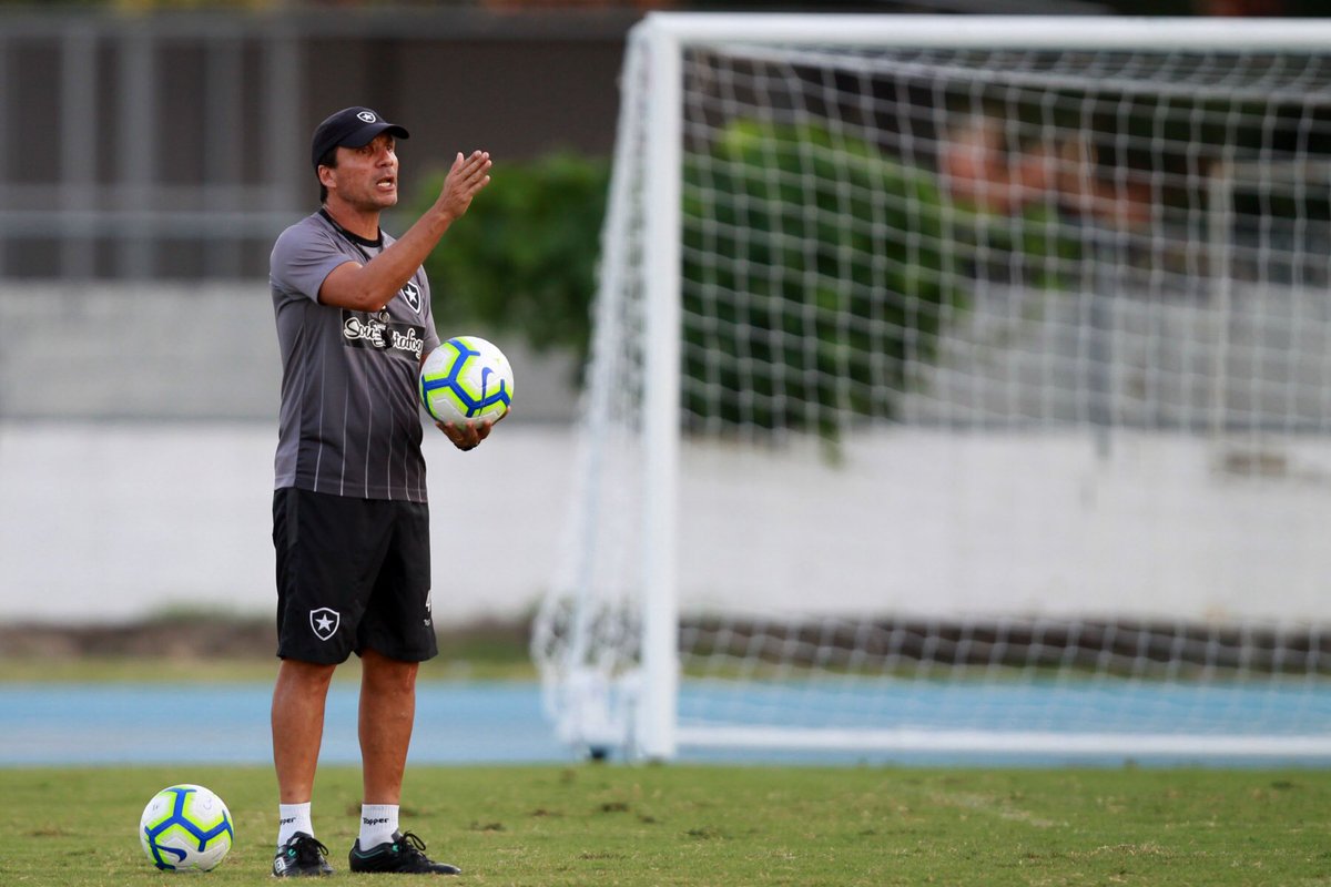 Após eliminação na Copa do Brasil, Botafogo demite Zé Ricardo
