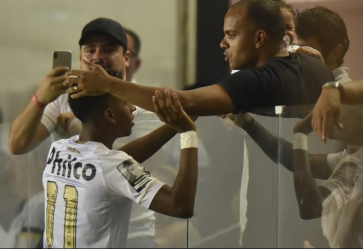 Perto de adeus, Rodrygo quer 'dar dor de cabeça' a Sampaoli ao mirar titularidade
