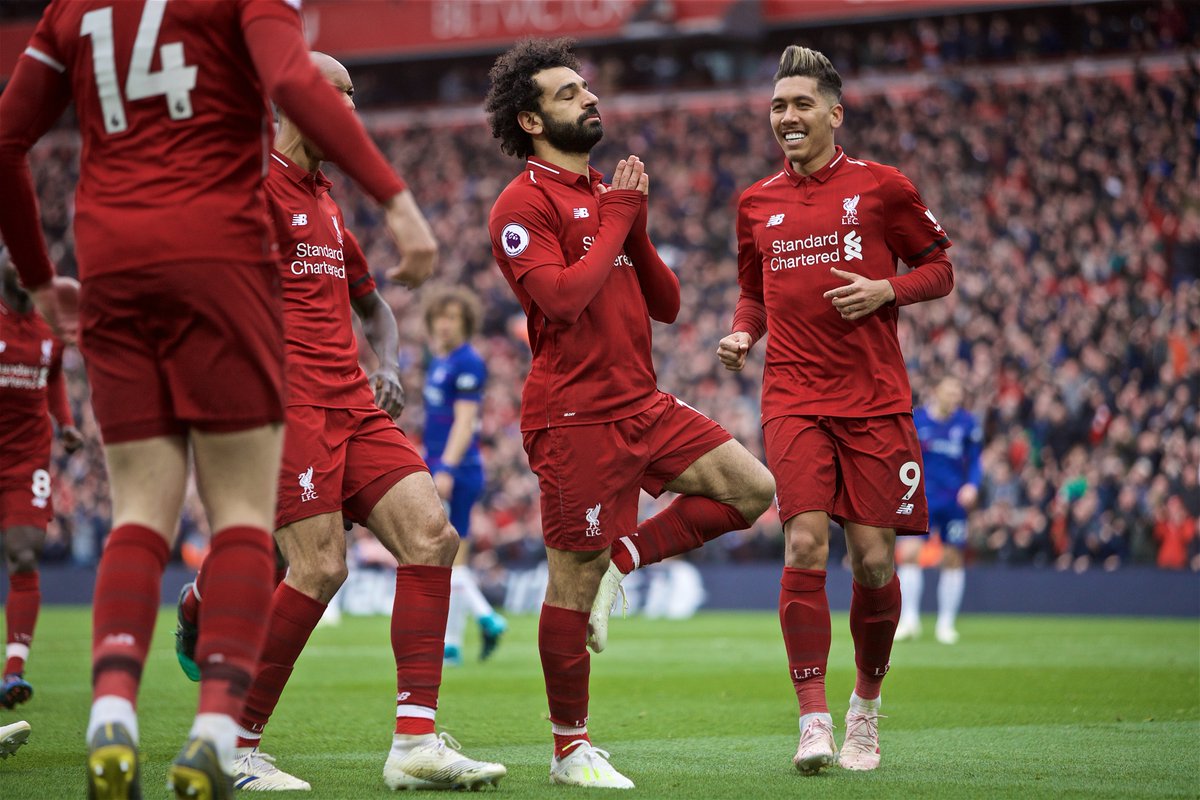 INGLÊS: Mané e Salah decidem, Liverpool bate o Chelsea e retorna à liderança