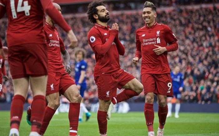 Liverpool bate o Chelsea e retorna à liderança do Inglês