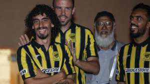 Fora dos planos do Inter, Valdívia acerta com o Vasco