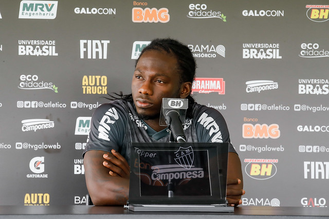 Derrota não tira entusiasmo de Chará: ‘Atlético-MG tem de ir para sacrifício’