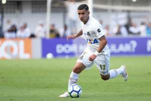 Derlis González projeta 1º gol na Vila após 8 meses e convoca torcida santista