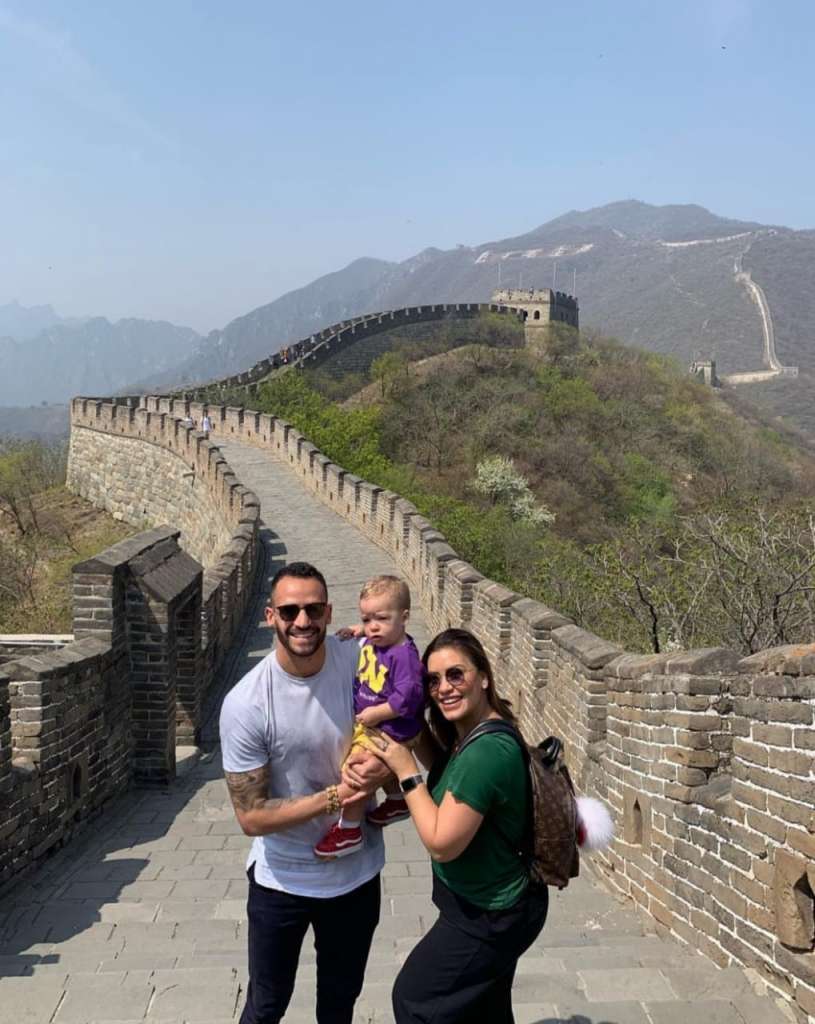 Brasileiro aproveitou folga para visitar a Muralha da China em família