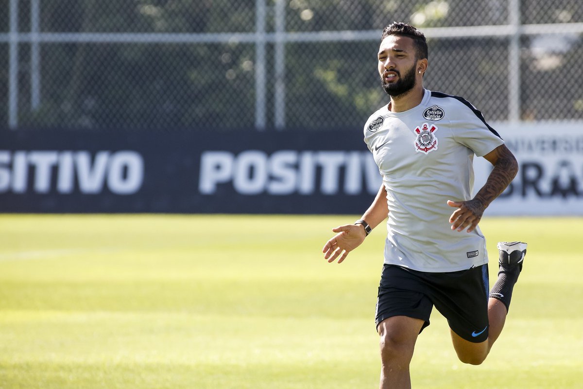 Clayson é advertido pelo TJD-SP e pode jogar final do Paulistão pelo Corinthians