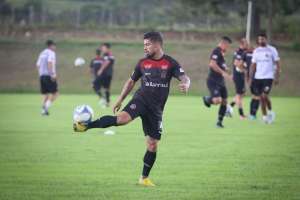 Série B: Brasil de Pelotas apresenta atacante ex-Oeste e Londrina