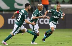 Impasse entre times e TV ainda afeta transmissão do Brasileirão