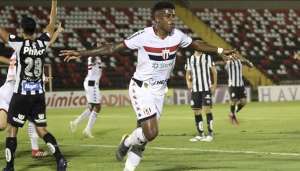 Atacante diz que prioridade é manter o Botafogo-SP na Série B