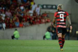 Mesmo com vantagem, Gabriel defende Flamengo agressivo no ataque diante do Vasco