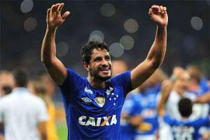 Mineiro: Após título invicto, Léo foca Libertadores e 'recordes' para o Cruzeiro