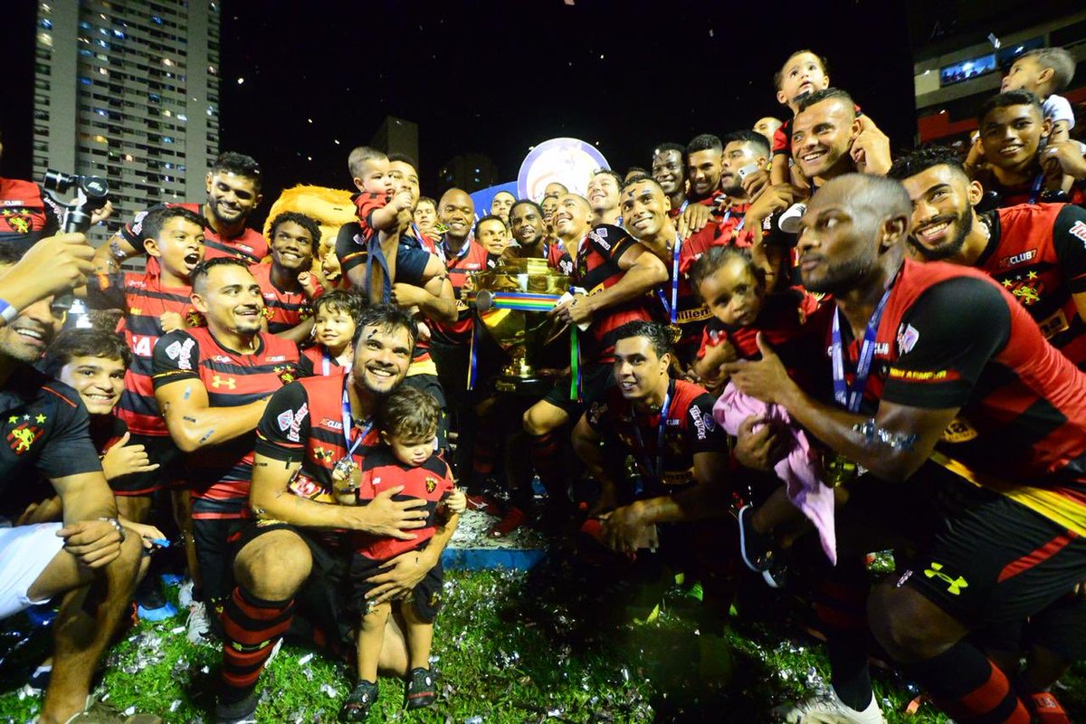 Pernambucano: Após título, Guto Ferreira agradece torcida e exalta Sport: ‘Se superaram’