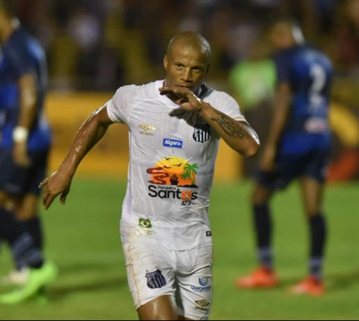 Após premiação e palestra de Sampaoli, Santos treinará completo no CT do Flamengo